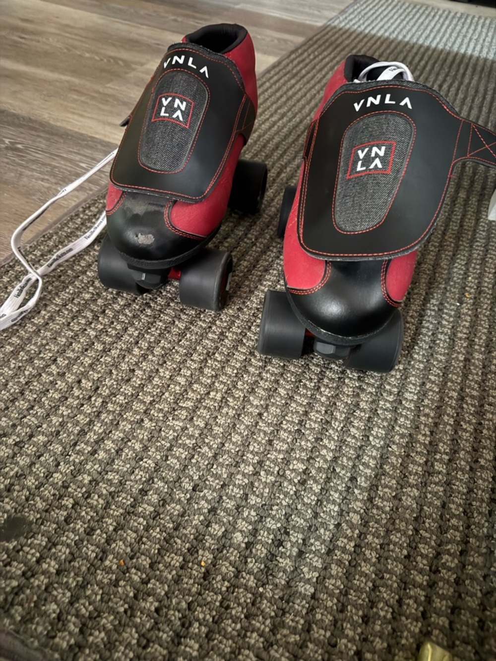 VNLA Men’s Red & Black Quad Roller Skates